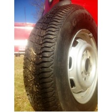 New Stock Mini Truck Size Tire